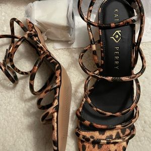 KATY PERRY THE PYRAMID